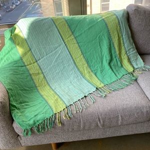 Rare Ace & Jig throw blanket in cabana print